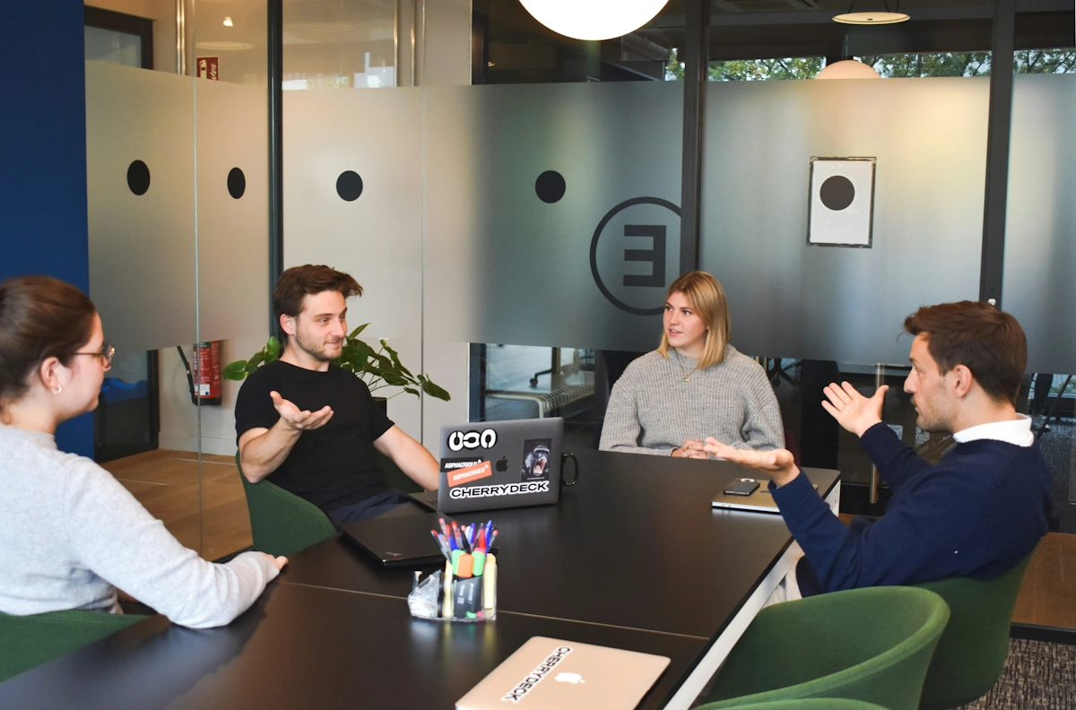 Björn Thorsten Leimbach - Männlichkeit Leben - Männerfreundschaften - Foto: Quino al Ce @unsplash.com