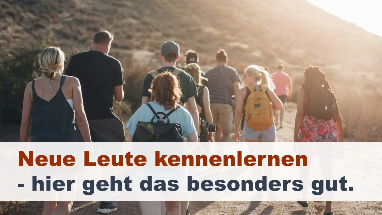 Bekanntschaften sind die lockeren Kontakt des Alltags & die erste Tür zur Freundschaft. Entdecke die Freude am Kennenlernen. Foto: Cottonbro auf pexels.com (bearbeitet)